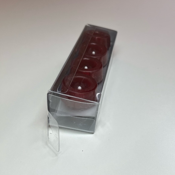 Swissmar wine stoppers. 4 pack. Never used and in unopened pack. Color: Burgundy - Picture 5 of 7